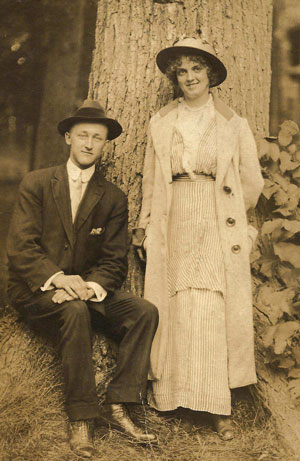 Theo. Ottwell Brown and wife Marjorie Hotchkin July 5 1915