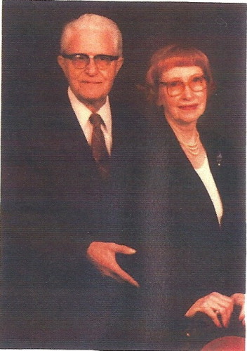 Cecil Irving Gulihur 1903-1990
wife Nora Wilma Hart 1906-1993