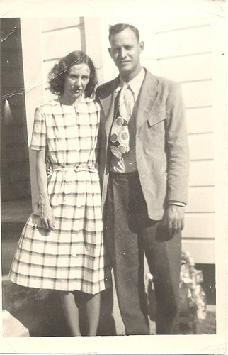 Donald Leon Gulihur 1912-1974
wife Lois Charles 1913-1997