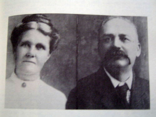 John Calvin Rollins
wife Alice Rebeca Edwards 1850-1921