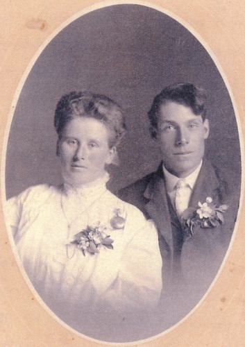 Hilda Catherine Solie 1869-1964
her husband Ralph William Johnston