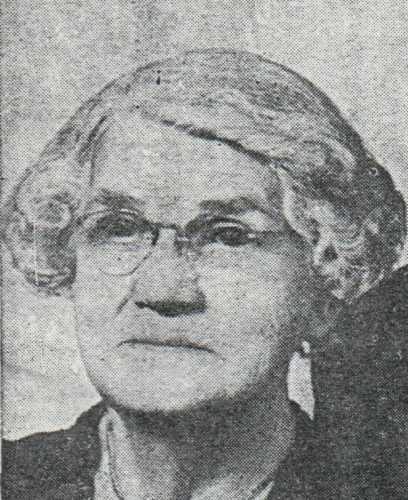 Olive M White 1881-1863
wife of Burdette W Otcutt
