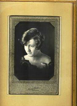 Ila Genevieve Wood Wilson 1905-2002
wife of Arthur C Wilson